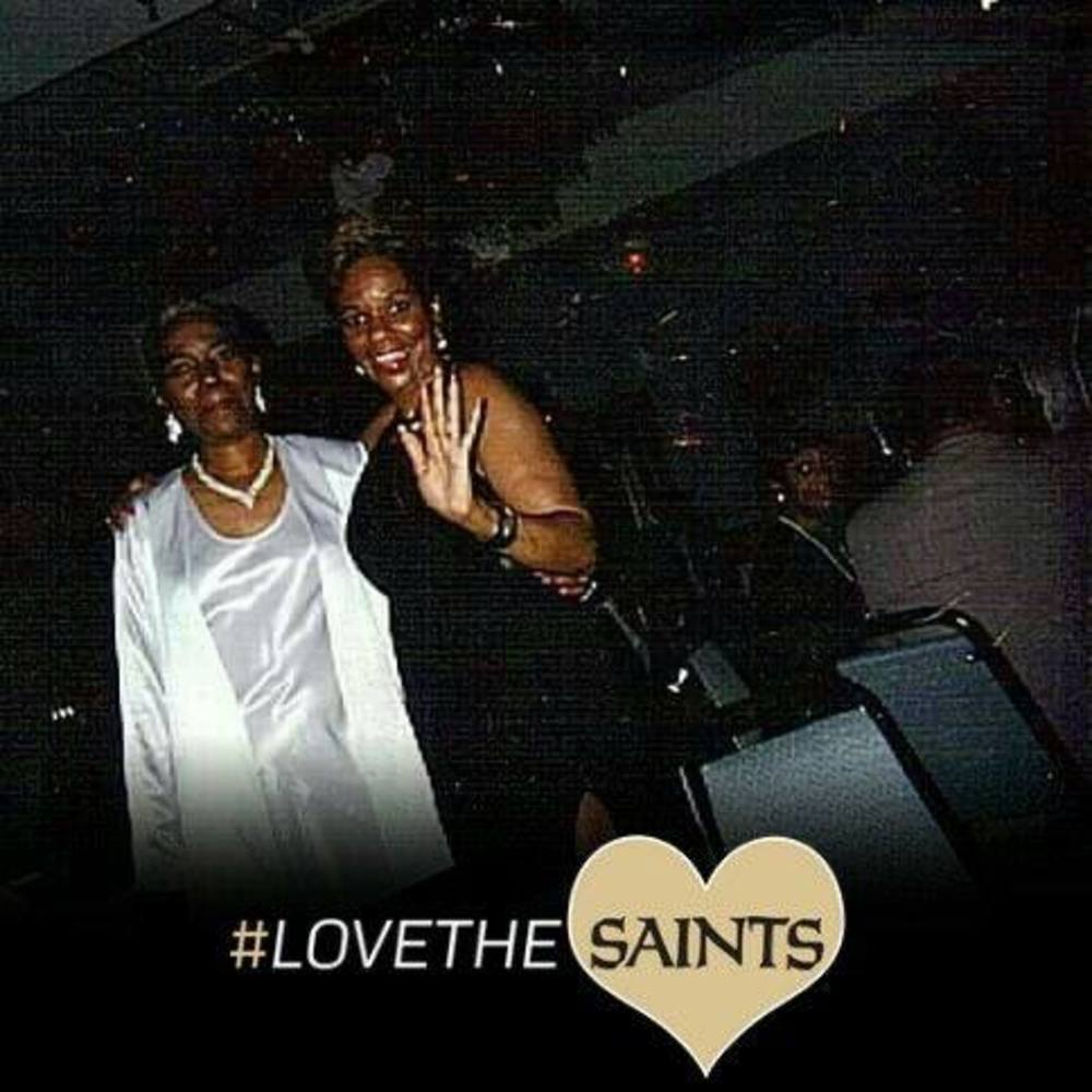 Meet your Posher, Lois